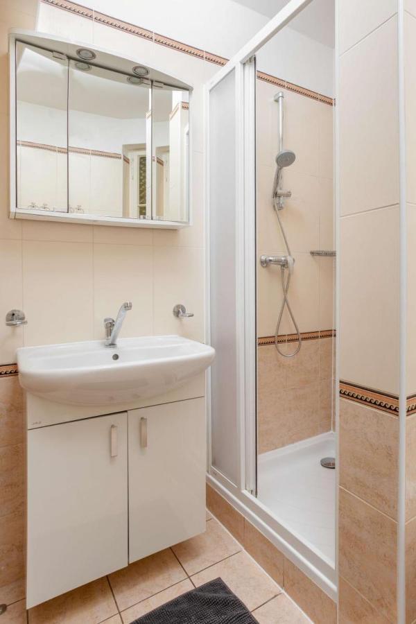 Letna Apartments Prague Exterior photo